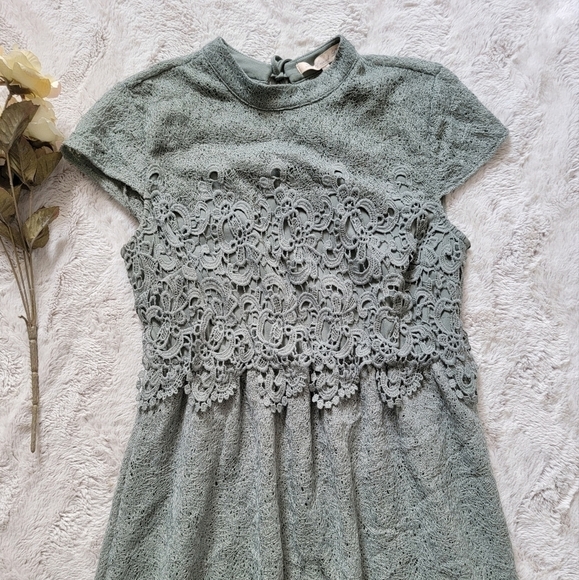 Star Crossed Lovers Seafoam Green High Collar Lace Accent Cap Sleeve Dress Small - Picture 2 of 13
